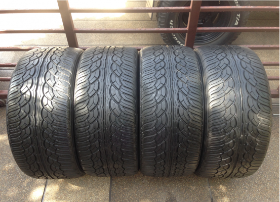 ยาง Yokohama 285 35 22 สิ้นปี14 ดอกเต็ม ไม่มีปะ ราคาไม่แพง