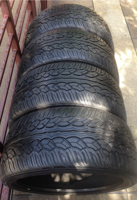 ยาง Yokohama 285 35 22 สิ้นปี14 ดอกเต็ม ไม่มีปะ ราคาไม่แพง