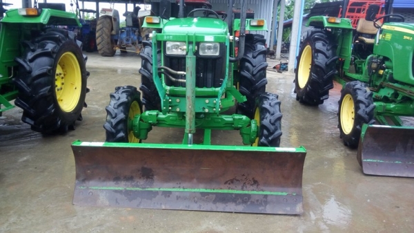 จอนเดีนร์5045  สวยมากๆ  เดิมทุกชิ้น