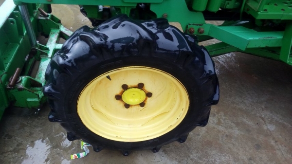 จอนเดีนร์5045  สวยมากๆ  เดิมทุกชิ้น