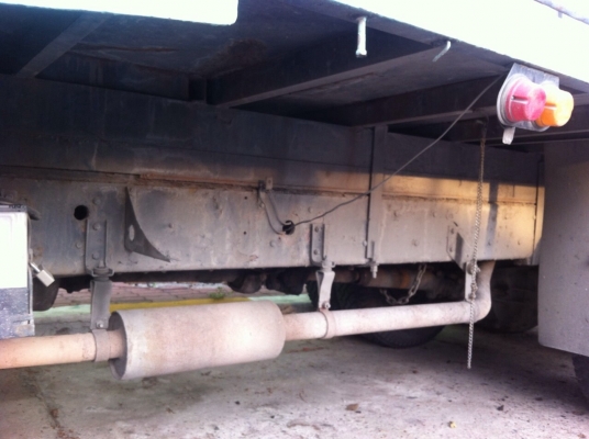 สิบล้อ อีซูชุ JCM 6BF1-175แรง powar พื้นเรียบ ช่วงยาว7ม สภาพดีใช้งานประจำ เล่มทะเบียนพร้อมโอน