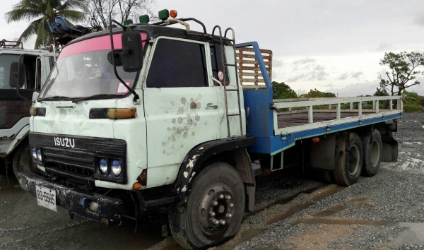 สิบล้อ อีซูชุ JCM 6BF1-175แรง powar พื้นเรียบ ช่วงยาว7ม สภาพดีใช้งานประจำ เล่มทะเบียนพร้อมโอน