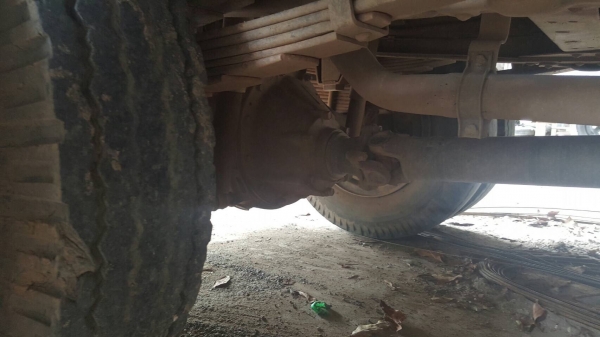 ขาย 6 ล้อ HINO ปี 49 กระบะยาว 4.30 เมตร ติดเครน KATO 3 ตัน เครื่อง WO4D-TK 125 แรงม้า คัสซีสวยตลอดเส้น แอร์เย็น รถพร้อมใช้ ทะเบียนพร้อมโอนครับ