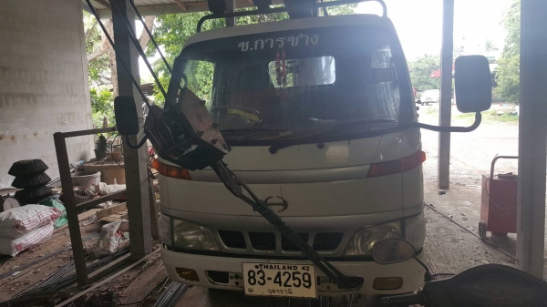 ขาย 6 ล้อ HINO ปี 49 กระบะยาว 4.30 เมตร ติดเครน KATO 3 ตัน เครื่อง WO4D-TK 125 แรงม้า คัสซีสวยตลอดเส้น แอร์เย็น รถพร้อมใช้ ทะเบียนพร้อมโอนครับ