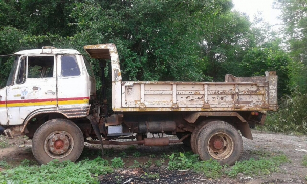 ขาย 6 ล้อดั้ม ยาง 900 ไม่มีทะเบียน คัสซีหัวยาว เครื่อง 6BB1 145 แรงม้า เฟืองท้ายใหญ่ พวงมาลัยพาวเวอร์ รถใช้งานได้ปกติครับ