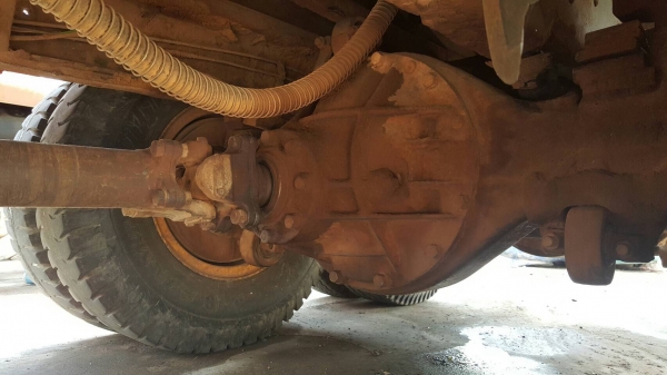 ขาย 10 ล้อ หัวยาวดั้ม เพลาเดียว เครื่อง HO7C 180 แรงม้า เกียร์ HO เฟืองท้ายใหญ่ เบรคทิฟฟี่ มีสโลว์กลาง พวงมาลัยพาวเวอร์ ทะเบียนครบ