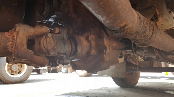 ขาย 10 ล้อ หัวยาวดั้ม เพลาเดียว เครื่อง HO7C 180 แรงม้า เกียร์ HO เฟืองท้ายใหญ่ เบรคทิฟฟี่ มีสโลว์กลาง พวงมาลัยพาวเวอร์ ทะเบียนครบ