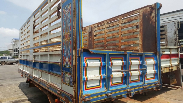 ขาย รถบรรทุก 12 ล้อ ISUZU FVZ 300 แรงม้า ปี 52 กระบะดั้มพร้อมชุดดั้มมีให้ครบ เอกสารเล่มทะเบียนพร้อมโอนครับ