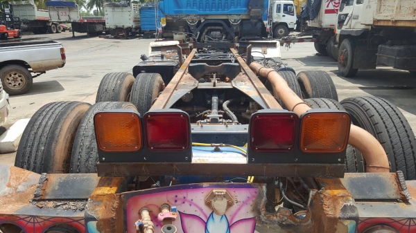 ขาย รถบรรทุก 12 ล้อ ISUZU FVZ 300 แรงม้า ปี 52 กระบะดั้มพร้อมชุดดั้มมีให้ครบ เอกสารเล่มทะเบียนพร้อมโอนครับ