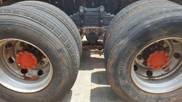 ขาย รถบรรทุก 12 ล้อ ISUZU FVZ 300 แรงม้า ปี 52 กระบะดั้มพร้อมชุดดั้มมีให้ครบ เอกสารเล่มทะเบียนพร้อมโอนครับ