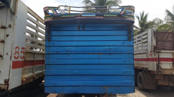 ขาย รถบรรทุก 12 ล้อ ISUZU FVZ 300 แรงม้า ปี 52 กระบะดั้มพร้อมชุดดั้มมีให้ครบ เอกสารเล่มทะเบียนพร้อมโอนครับ