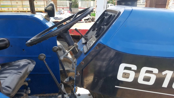 ขาย รถไถ 2 เพลา FORD NEW HOLLAND 6610 คานหน้า CARRARO ยางสวย อุปกรณ์มีผานดันหน้า และผาน 4 เอกสารเล่มทะเบียนครบ