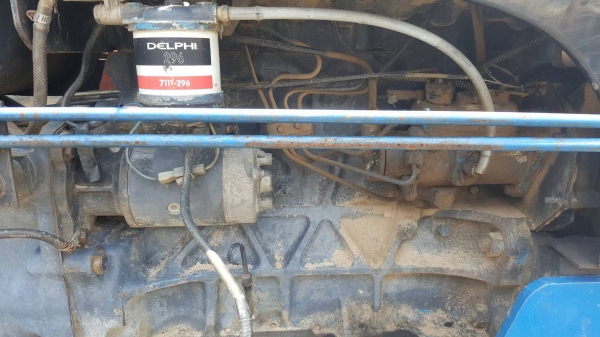 ขาย รถไถ 2 เพลา FORD NEW HOLLAND 6610 คานหน้า CARRARO ยางสวย อุปกรณ์มีผานดันหน้า และผาน 4 เอกสารเล่มทะเบียนครบ