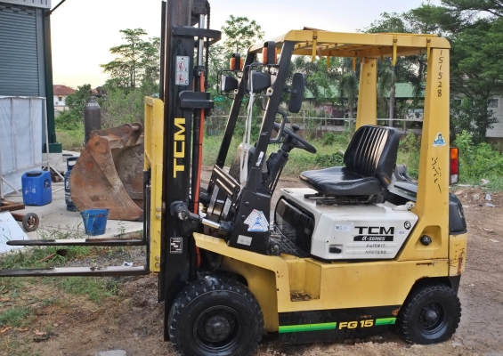 ขายรถโฟร์คลิฟท์ TCM เก่านอก นำเข้าจากญี่ปุ่น เบนซิน ยังไม่ได้ใช้งานบ้านเรา สภาพใหม่ ยกสินค้าได้ 1500 กิโล เสาสูง 3 เมตร