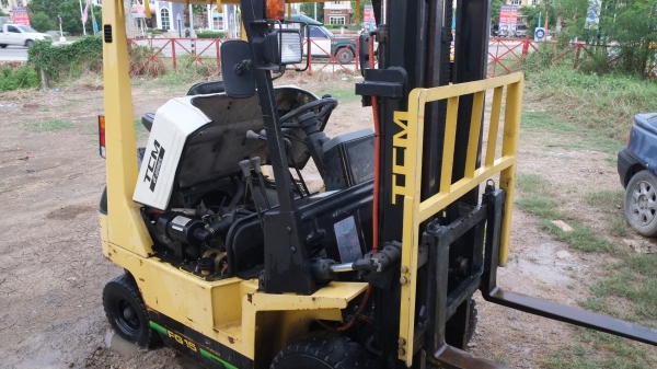 ขายรถโฟร์คลิฟท์ TCM เก่านอก นำเข้าจากญี่ปุ่น เบนซิน ยังไม่ได้ใช้งานบ้านเรา สภาพใหม่ ยกสินค้าได้ 1500 กิโล เสาสูง 3 เมตร