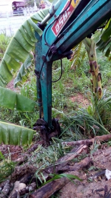 ขายรถแบคโฮ KOBELCO SK50UU มีหัวคีปไม้กับบุ้งกี๋ สามารถคีปไม้ใส่รถ 10 ล้อรั้งสูง 8 ขั้นได้เลย ราคา 200000