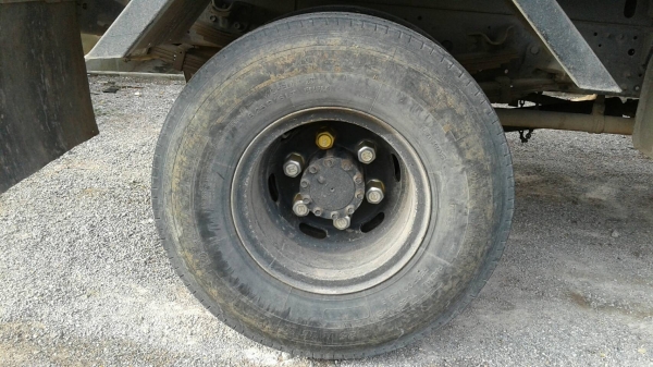 ราคา1,000,000บ สิบล้อ อีซูชุ ร็อค 230โบว์อินเตอร์ แม่ลูก 2เพา ดั้มมีเนียม ช่วงล่าง240 เกรียร์ฟูเลอร์ สภาพดีสวยบางเดิมพร้อมใช้งาน ทะเบียนพร้อมโอน ราคา1,000,000บ สิบล้อ อีซูชุ ร็อค 230โบว์อินเตอร์ แม่ลูก 2เพา ดั้มมีเนียม ช่วงล่าง240 เกรียร์ฟูเลอร์ สภาพดีสวยบางเดิมพร้อมใช้งาน ทะเบียนพร้อมโอน