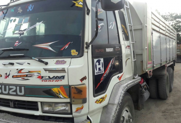 ราคา1,000,000บ สิบล้อ อีซูชุ ร็อค 230โบว์อินเตอร์ แม่ลูก 2เพา ดั้มมีเนียม ช่วงล่าง240 เกรียร์ฟูเลอร์ สภาพดีสวยบางเดิมพร้อมใช้งาน ทะเบียนพร้อมโอน ราคา1,000,000บ สิบล้อ อีซูชุ ร็อค 230โบว์อินเตอร์ แม่ลูก 2เพา ดั้มมีเนียม ช่วงล่าง240 เกรียร์ฟูเลอร์ สภาพดีสวยบางเดิมพร้อมใช้งาน ทะเบียนพร้อมโอน