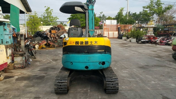 ขาย รถขุด KUBOTA รุ่น RX305 มือสองญี่ปุ่น เครื่องยนต์ 4สูบ รุ่น D1703  แทรกเหล็ก ทำงานไว แน่น ทุกส่วน   มือถือ/LINE ID : 0818753444
