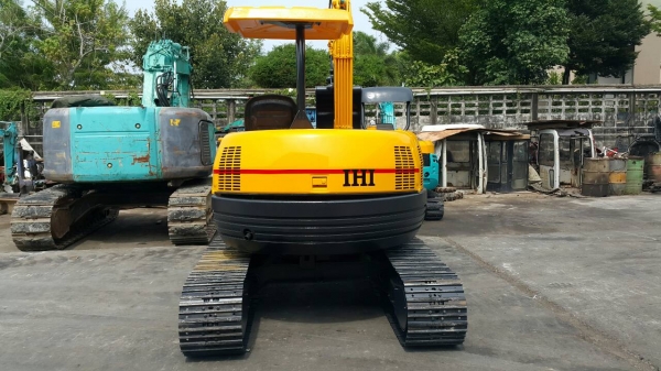 ขาย รถขุด IHI รุ่น 40JX มือสองญี่ปุ่น แทรกเหล็ก สลักแน่น คอนโทรลสั้น  ปั้มนิ้ว ทำงานไว พร้อมใข้งาน มือถือ/LINE ID : 0818753444