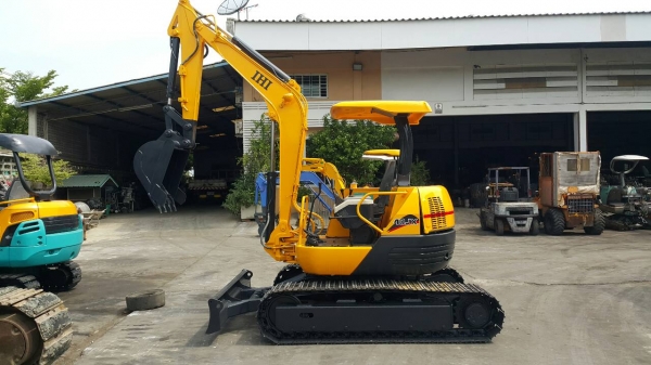 ขาย รถขุด IHI รุ่น 40JX มือสองญี่ปุ่น แทรกเหล็ก สลักแน่น คอนโทรลสั้น  ปั้มนิ้ว ทำงานไว พร้อมใข้งาน มือถือ/LINE ID : 0818753444