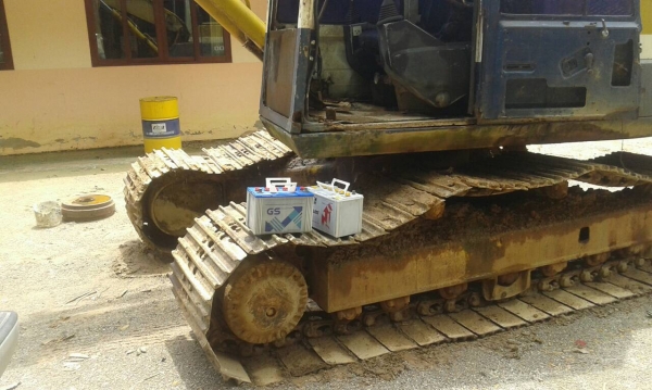 รถขุด PC200-3 ทำคอนโทนสั้น สภาพดีใช้ได้..เอกสารซื้อขาย