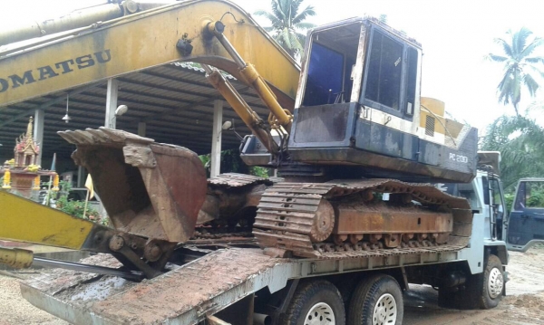 รถขุด PC200-3 ทำคอนโทนสั้น สภาพดีใช้ได้..เอกสารซื้อขาย