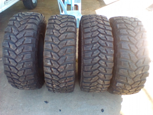 ขายยางmaxxis trepador 35x12.5 R16 ปี14 + แม็ค 16 ยางติดแม็ค ขายยกชุด 25,000 บาท ทั้งหมด