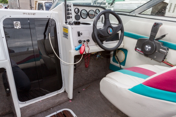 เรือรีกัล 20 ฟุต เครื่องยามาฮ่าเอาท์บอร์ด 140 แรง