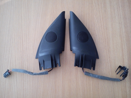 กรอบพร้อมดอกทวิสเตอร์ โฟร์ค PASSAT