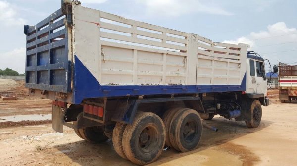 ขาย 10 ล้อดั้ม FUSO FN527M-A คัสซีสวยตลอดเส้น เครื่อง 6D16 195 แรงม้า เกียร์ 10 สปีด เอกสารเล่มทะเบียนครบ