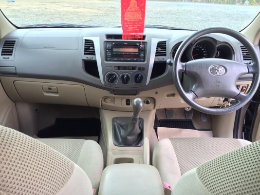 ขาย VIGO 4 ประตู 3.0 ตัว G ตัวท็อปสุด เกียร์ ธรรมดา ปี 2010 มี ABS AIRBAG พวงมาลัยเพาเวอร์ กระจกปรับไฟฟ้า ยางดอกดี เครื่องดี สตาร์ทติดง่าย รถนิ่ม ขับสบาย แอร์เย็น มีกุญแจรีโหมด รับประกันว่า ไม่มีชนแน่นอนครับ ภายในสะอาด