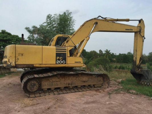 ขายkomatsu PC 200-6