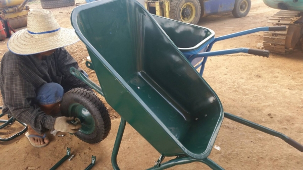 ขาย รถเข็นปูน ทราย ดิน ปุ๋ยเอนกประสงค์ ของนำเข้าจากจีน เหล็กดี ล้อเติมลม