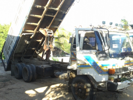 จบการขายแล้วคราบขอบคุณเสี่ยใหญ่จากจอมพระสุรินทร์ที่มาอุดหนุน)ขาย 10 ล้อดั้ม 2 เพลาใหญ่ คัซซีเจ มี DL เครื่อง 6BG1 เกียร์ร็อค สโลว์อินเตอร์ พวงมาลัยพาวเวอร์ เอกสารเล่มทะเบียน