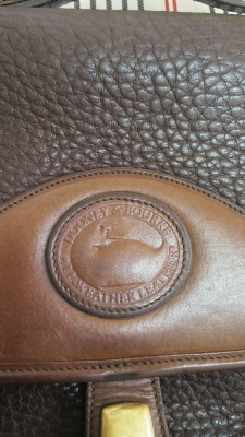 กระเป๋าข้าง DOONEY&BOURKE USA กระเป๋าข้าง DOONEY&BOURKE USA