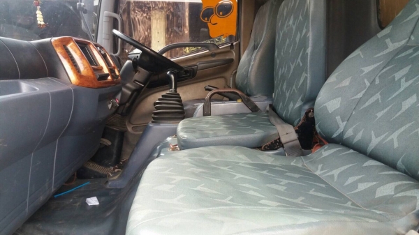 ขายบรรทุกดั้มหกล้อ ฮีโน่ เมก้า 212แรง ขายบรรทุกดั้มหกล้อ ฮีโน่ เมก้า 212แรง