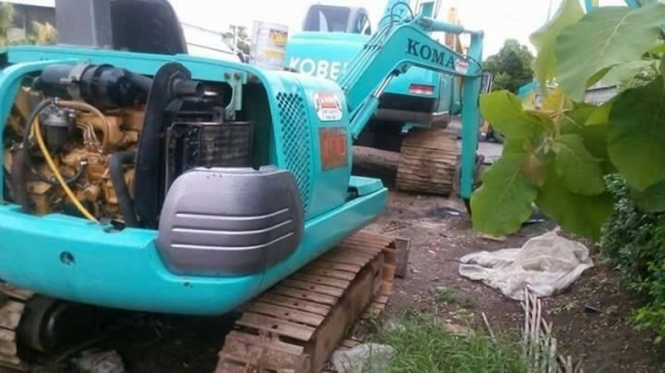 ขายรถแมคโคเล็กโคมัสสุ PC-30-7 ช่วงล่างสวยบู้ชกลมขายไม่แพง