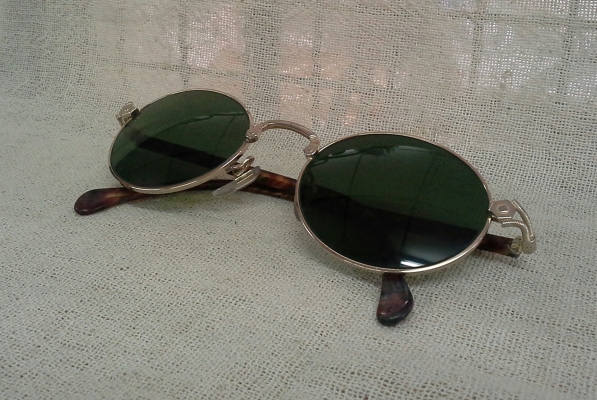 แว่นตาอิตาเลียนวินเทจยุค '80s  Vintage BIANCO handmade in Italy