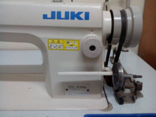 ขายจักรเย็บผ้ายี่ห้อ Juki รุ่น DDL- 8100e สภาพเหมือนใหม่ ใช้งานน้อย พร้อมใช้งาน ซื้อมาเย็บได้ไม่กี่เดือนเอง