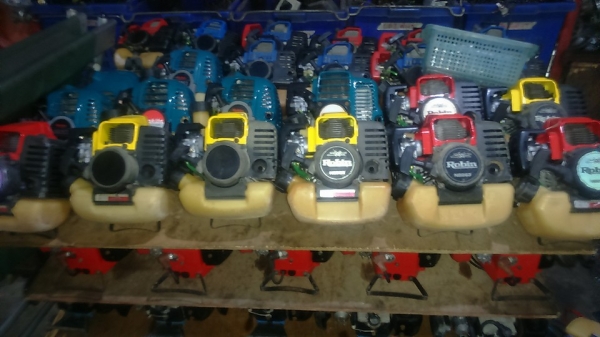 เครื่องตัดหญ้าเก่าญี่ปุ่น 0835662999Lineid:hs4trp ราคาเริ่มต้น2800-4500 บาท