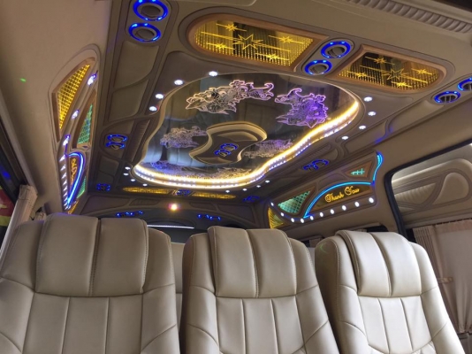 โทร 0922726669 ตันหยงเบสท์รถตู้ฝั่งธน COMMUTER ปี 2013 เบนซิน //  แต่งวีไอพี แอร์บัส เบาะหนัง 4 แถว ราคา 899,000 บาท