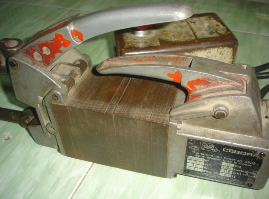 ขายเครื่องเชื่อมอาร์คสปอตแบบพกพาCEBORA ใช้ไฟ220 v made in italy