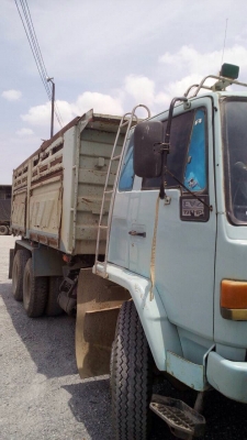 บรรทุกอีซูซุดั้ม 10ล้อ กระบะ195แรง