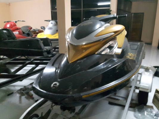 ขาย SEADOO 215 ปี06 ขายพร้อมเทรนดลอร์ราคา150,000บาท