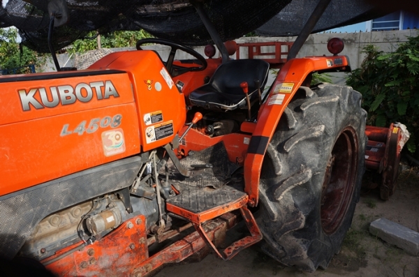 รถไถคูโบต้า L4508