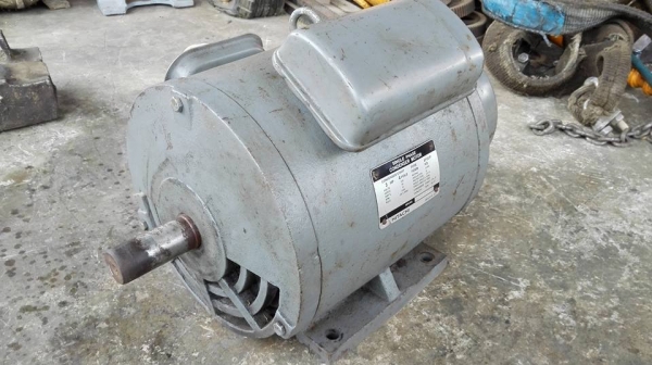 ** ขอบคุณผู้ซื้อ&amp;พี่เสือครับ ** มอเตอร์ HITACHI 3 HP 220V ไฟบ้านสภาพเทพเดิมยันเล็บวิ่งนุ่มมาเทสก่อนได้