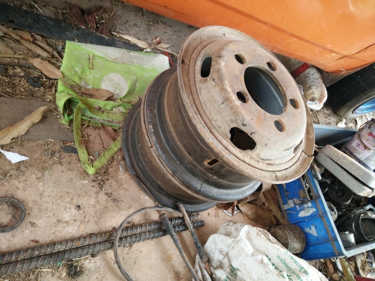 ขายเฟืองท้าย isuzu 5 น็อท พร้อมกระทะ