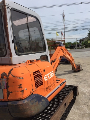 รถขุด Hitachi EX35-2 มีเก๋ง มือสองนำเข้าจากญี่ปุ่น พร้อมใช้งาน