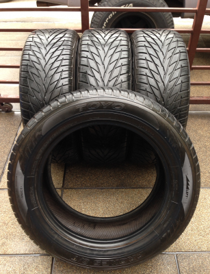 ยาง Toyo 275 55 20 ปี11 ดอกเต็ม ใช้งานน้อย ราคาไม่แพง